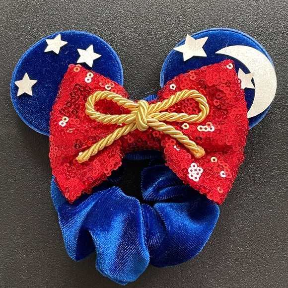 Mickey Mouse Scrunchie (Sorcerer Mickey) - Picture 1 of 6